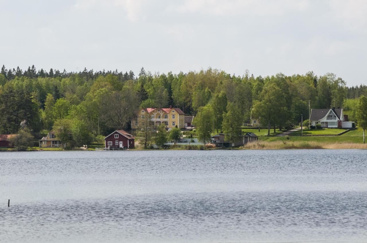 Alebo Pensionat Hotel Unnaryd Exterior photo